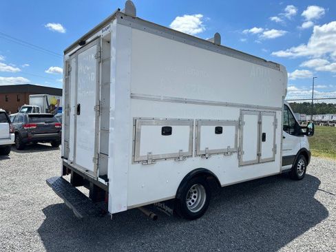 Used 2020 Ford Transit 350 DRW RWD image 8
