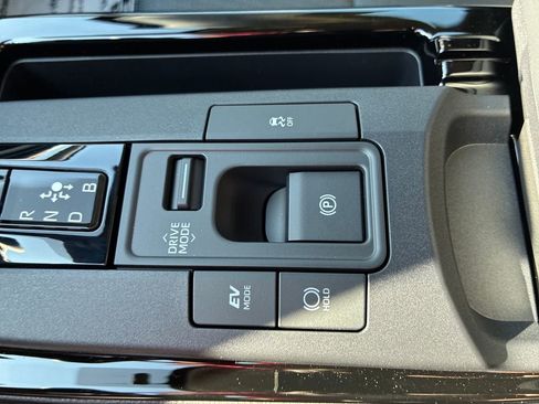 New 2026 Toyota Prius LE image 36