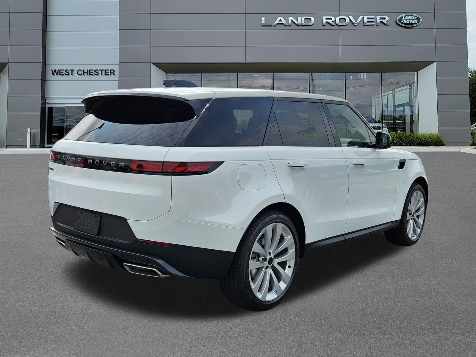 New 2027 Land Rover Range Rover Sport SE AWD/4WD image 4
