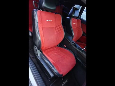 Used 2016 Dodge Challenger SRT RWD image 13