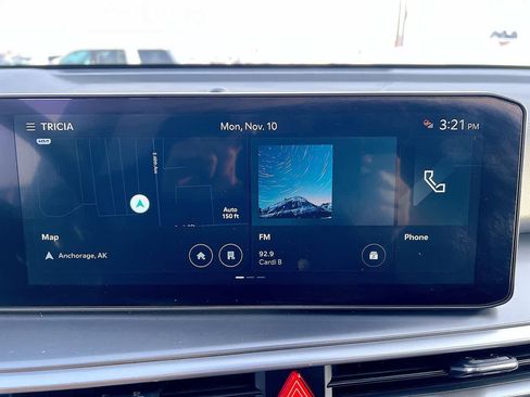 Certified 2025 Kia Sorento EX w/ Panoramic Sunroof Package image 16