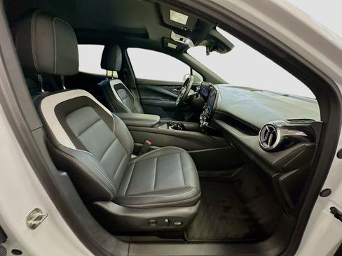 Used 2024 Chevrolet Blazer EV LT image 34