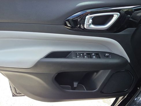 New 2026 Jeep Compass Limited image 14