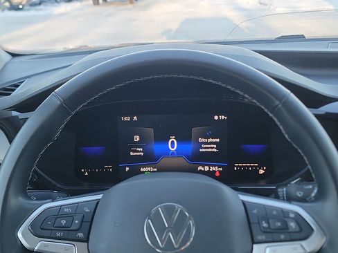 Used 2022 Volkswagen Taos S image 15