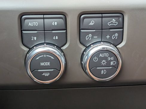 Used 2024 GMC Sierra 1500 Denali w/ Technology Package AWD/4WD image 24
