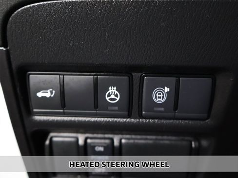 Used 2023 Nissan Armada SL image 9