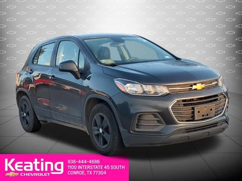 Used 2020 Chevrolet Trax LS FWD image 3