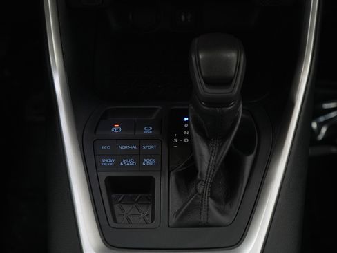 Used 2019 Toyota RAV4 XLE AWD/4WD image 19