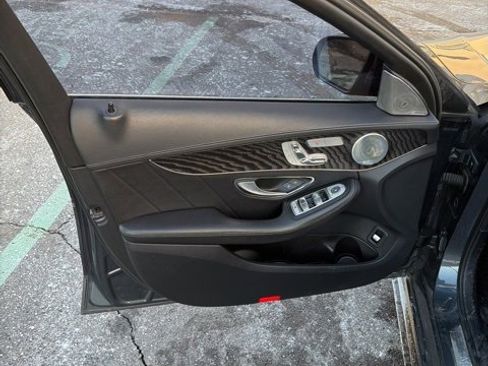 Used 2016 Mercedes-Benz C 300 4MATIC Sedan image 13