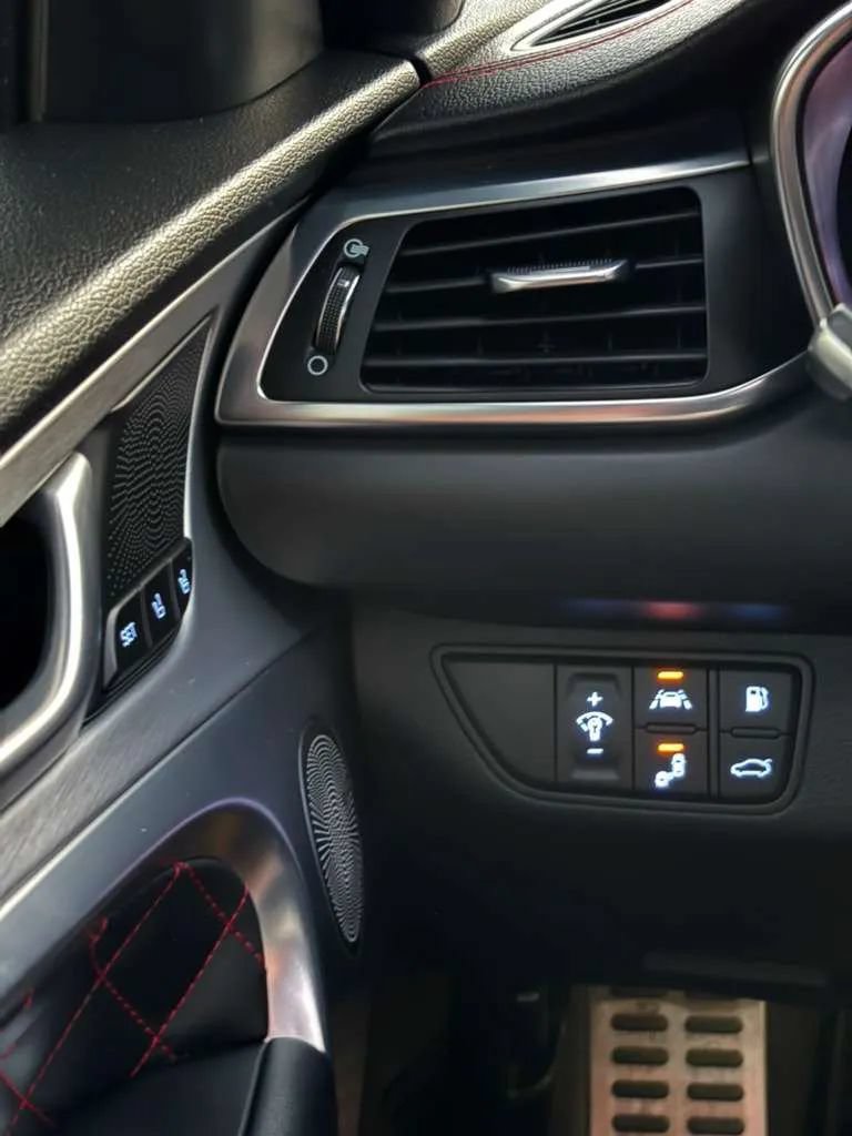 Used 2019 Genesis G70 2.0T Advanced w/ Sport Package AWD/4WD image 17