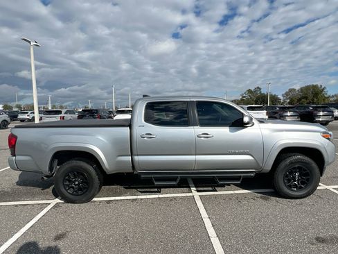 Used 2022 Toyota Tacoma SR5 image 2