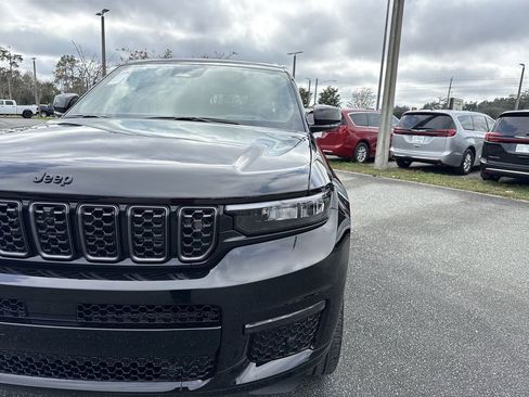 New 2025 Jeep Grand Cherokee L Summit image 9