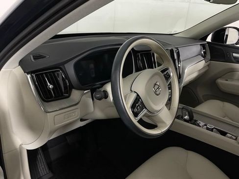Certified 2024 Volvo XC60 T8 Plus w/ Protection Package Premier AWD/4WD image 18