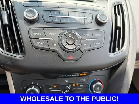 Used 2016 Ford Focus SE FWD image 21