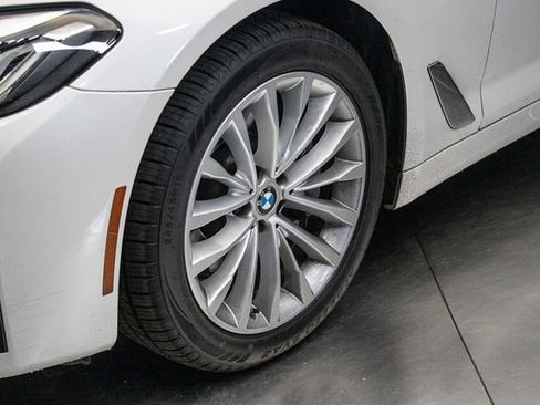 Used 2022 BMW 530i xDrive w/ Premium Package AWD/4WD image 7