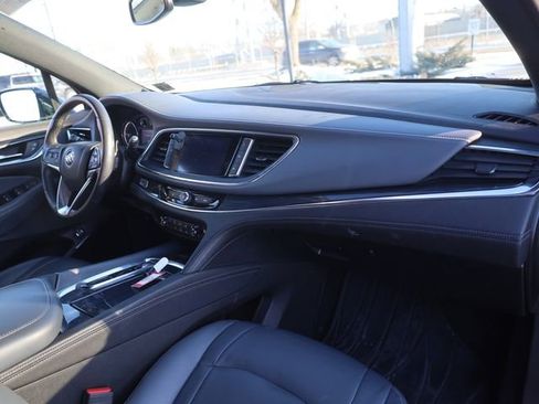 Used 2023 Buick Enclave Essence AWD/4WD image 14