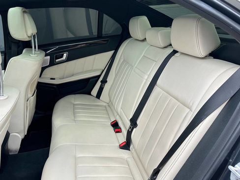 Used 2016 Mercedes-Benz E 400 Sedan image 16