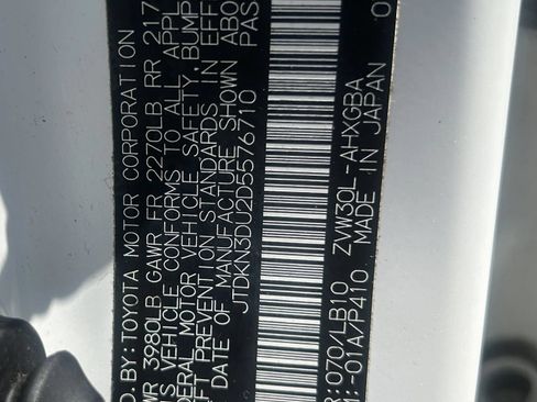 Used 2013 Toyota Prius Four FWD image 1