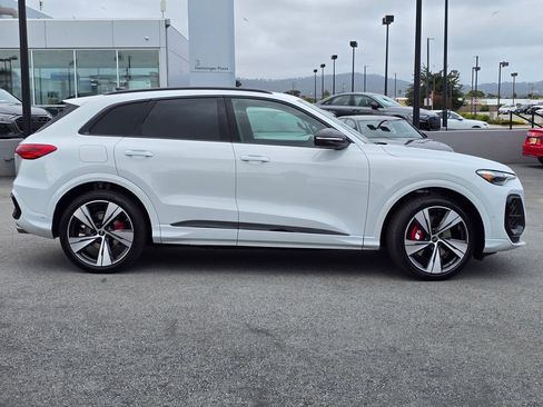 New 2026 Audi SQ5 Premium Plus AWD/4WD image 36