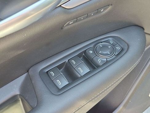 Certified 2023 Cadillac XT5 Premium Luxury FWD image 23