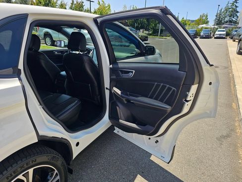 Used 2021 Ford Edge ST AWD/4WD image 12