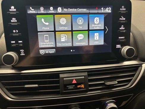 Used 2022 Honda Accord Sport image 4