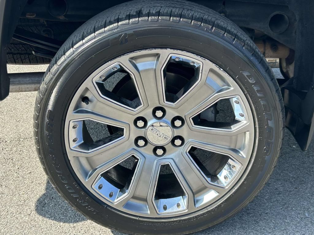 Used 2017 GMC Sierra 1500 Denali w/ Denali Ultimate Package AWD/4WD image 10