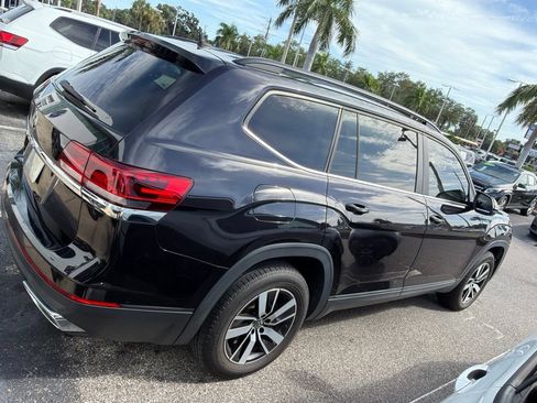 Used 2022 Volkswagen Atlas SE FWD image 4