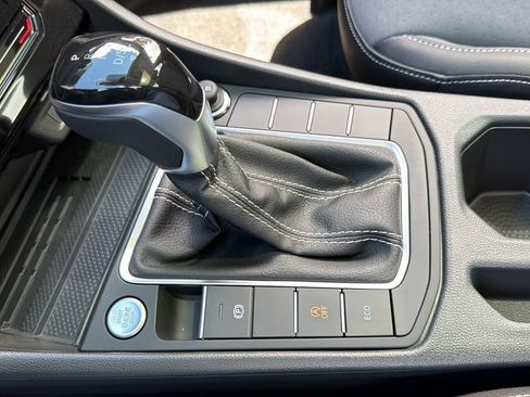New 2027 Volkswagen Jetta SE FWD image 15