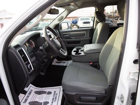 Used 2016 RAM 1500 Classic SLT image 17