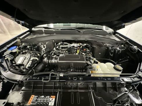 Used 2022 Ford Explorer Limited AWD/4WD image 30