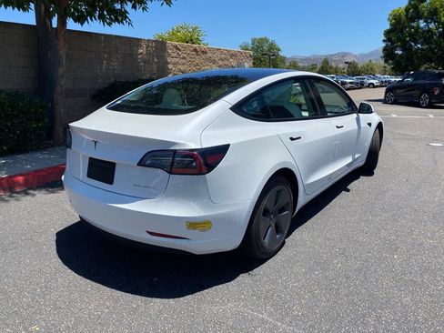 Used 2022 Tesla Model 3 Long Range AWD/4WD image 8