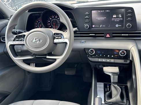 Used 2023 Hyundai Elantra SEL w/ Cargo Package image 19