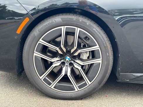 Used 2024 BMW 740i RWD image 9