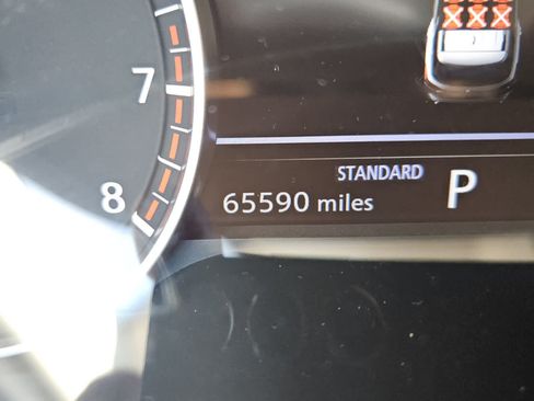 Used 2022 Nissan Pathfinder SV FWD image 15