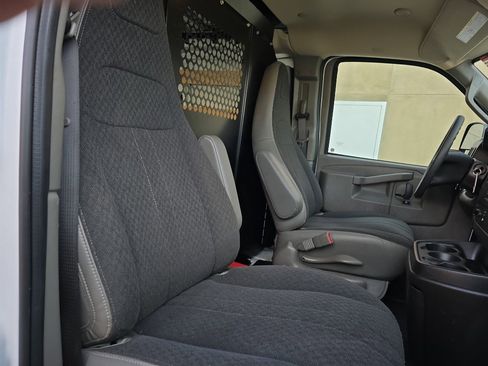 Used 2024 Chevrolet Express 2500 w/ Driver Convenience Package image 25