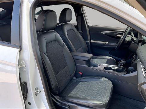 Used 2025 Buick Envista Preferred w/ Convenience I Package FWD image 10