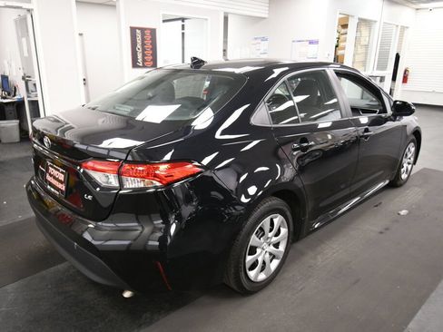 Certified 2024 Toyota Corolla LE FWD image 7