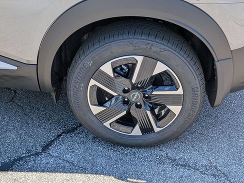 New 2026 Nissan Kicks SV w/ Cold Weather Package AWD/4WD image 13