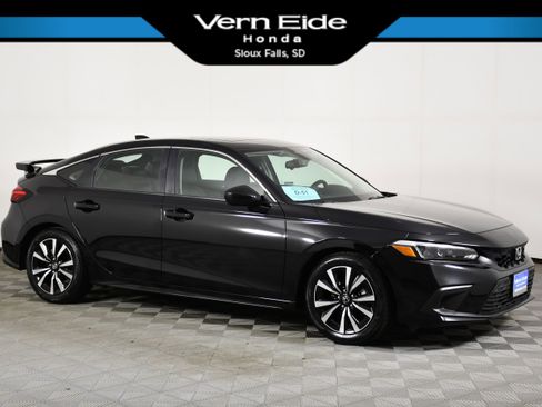 Certified 2024 Honda Civic EX-L image 1