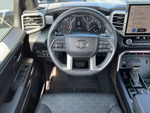 Used 2025 Toyota Tundra SR5 w/ SR5 Premium Package AWD/4WD image 12