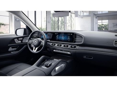 Used 2023 Mercedes-Benz GLS 450 4MATIC image 6