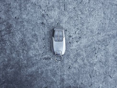 Used 2018 Ferrari GTC4Lusso T image 81