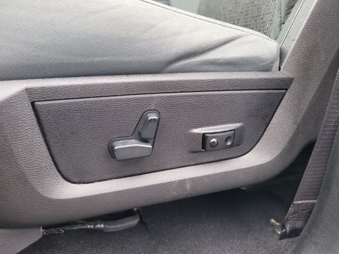 Used 2019 RAM 1500 Big Horn AWD/4WD image 19