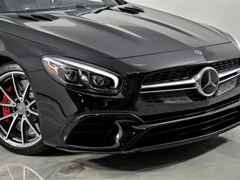 Used 2018 Mercedes-Benz SL 63 AMG image 2