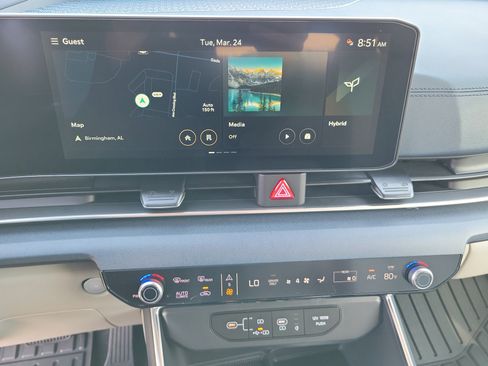 New 2026 Kia Carnival EX FWD image 10