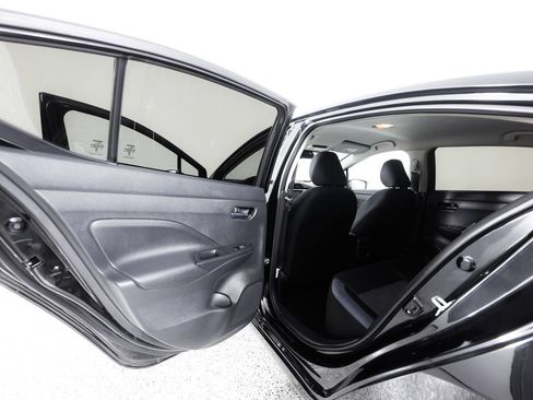Used 2023 Nissan Versa SV FWD image 16