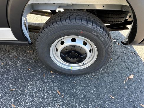 New 2026 Ford Transit 250 148 Medium Roof w/ Load Area Protection Package image 18