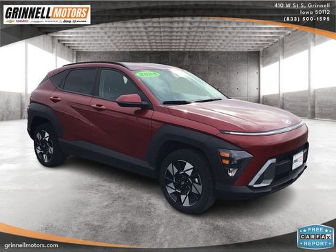 Used 2025 Hyundai Kona SEL AWD/4WD image 3
