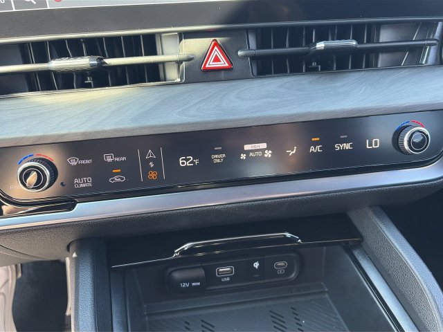 Certified 2025 Kia Sportage X-Line Prestige AWD/4WD image 28